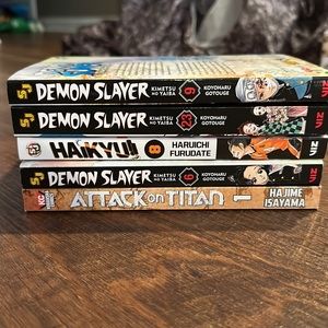 NEW Demon Slayer Books (set of 5) (see photo for book numbers)